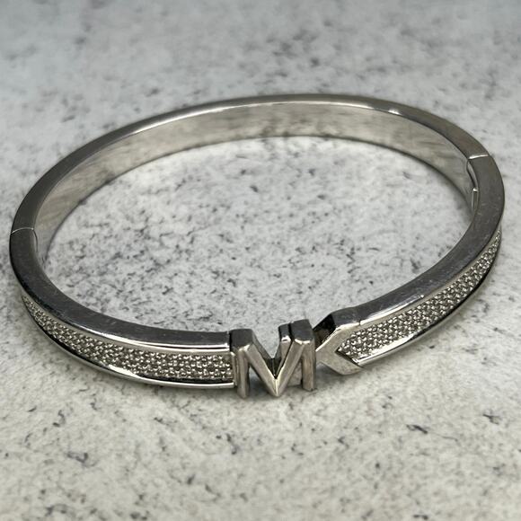 Michael Kors MK logo Silvertone pace rhinestone clamper bracelet - Picture 2 of 9